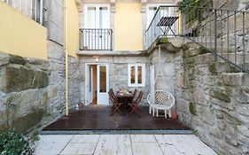 Lovelystay - Porto Peaceful Living W/ Backyard